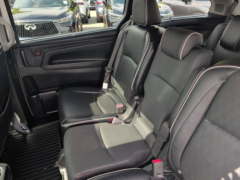 Used 2022 Platinum White Honda Elite image 34