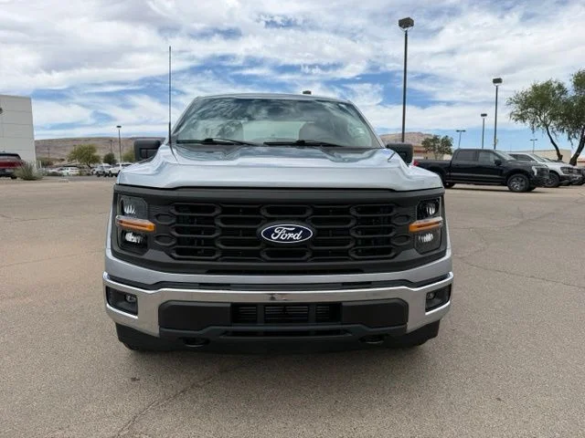 Used 2025 Silver Ford XL image 2