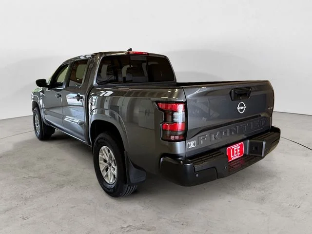 New 2026 Gray Nissan S image 3