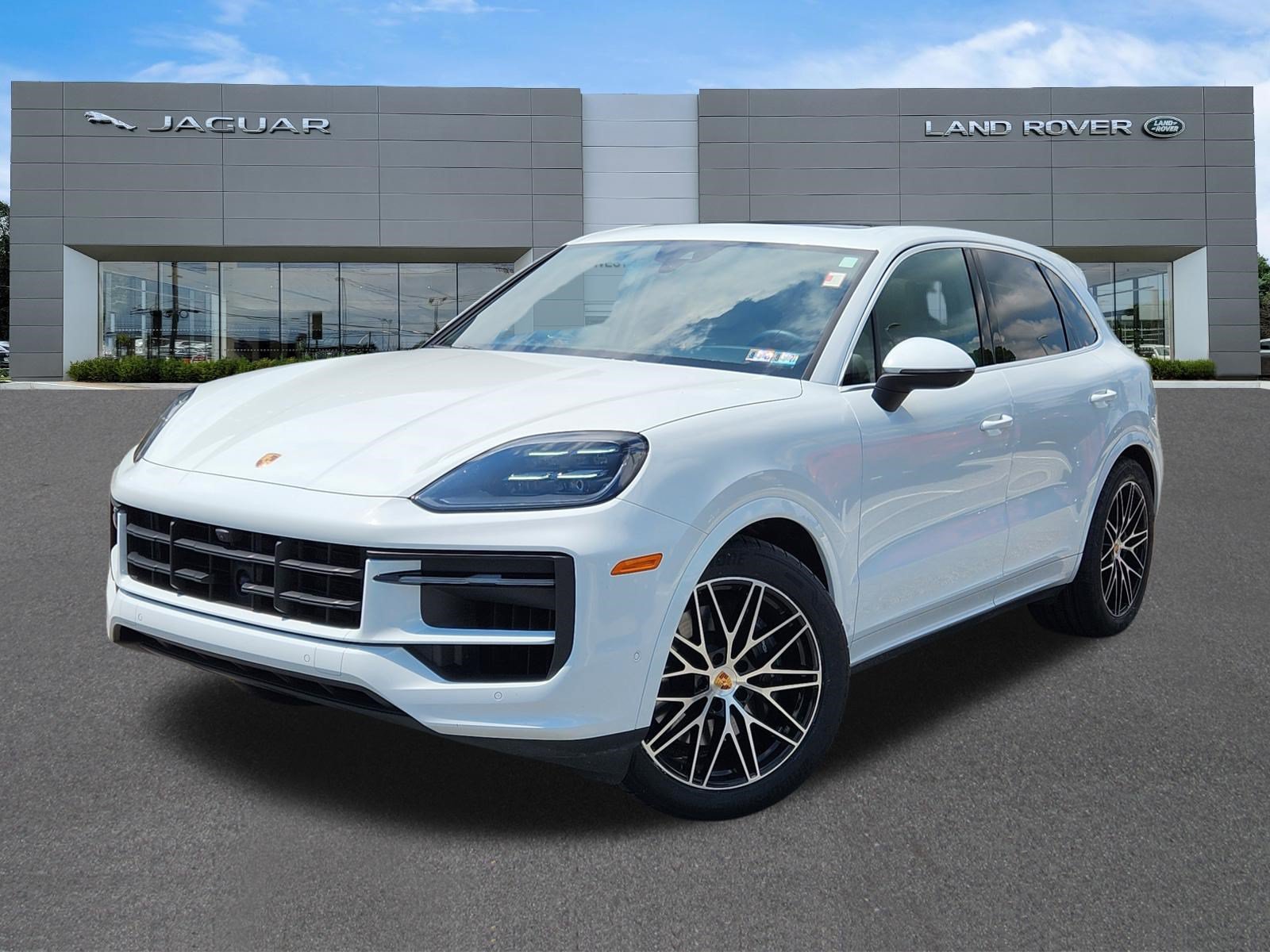 Used 2025 White Porsche  image 1