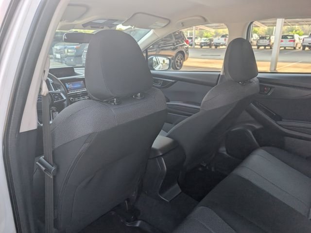 Used 2020 White Subaru Base image 25