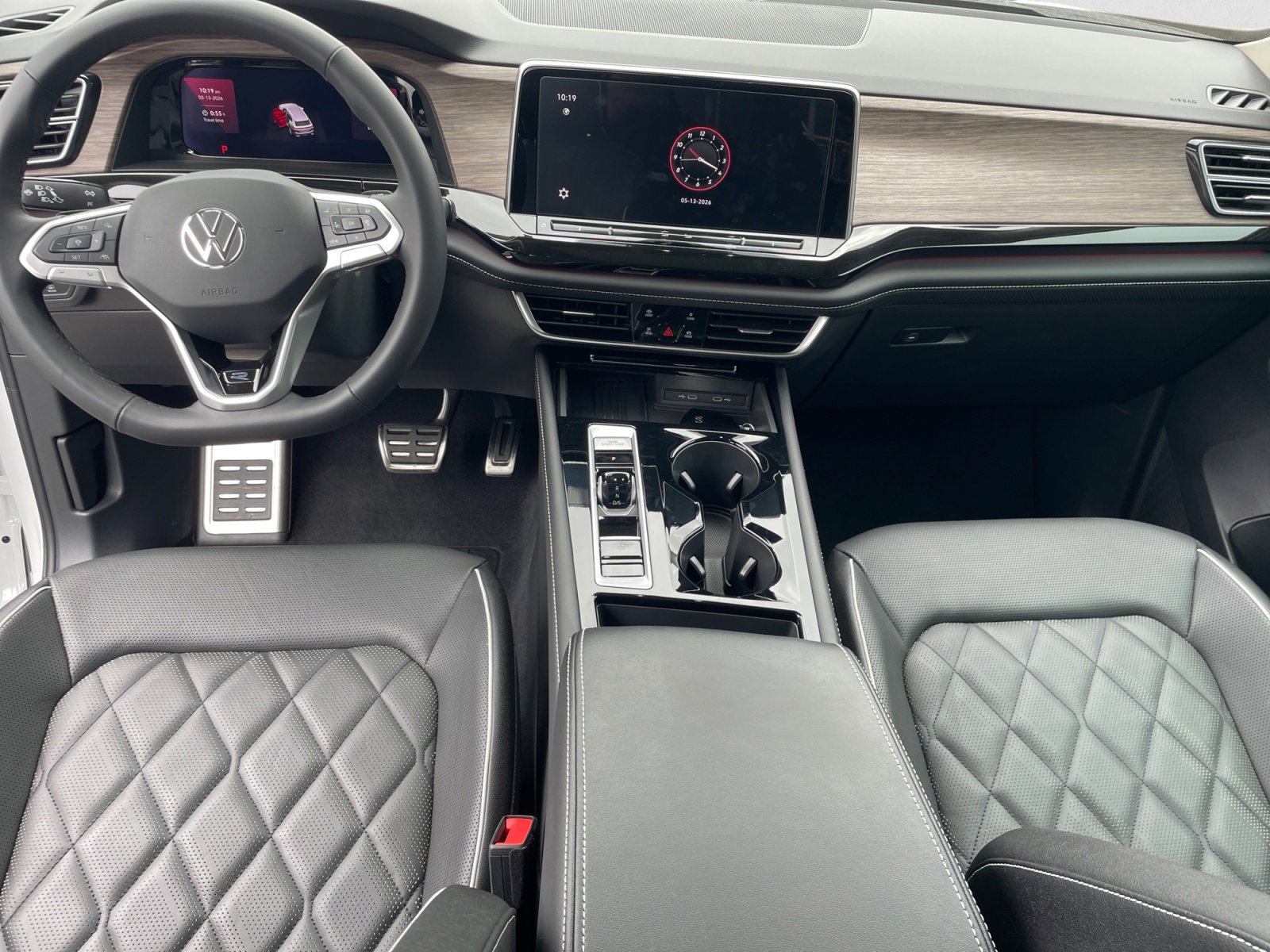2026 Volkswagen Atlas SEL Premium R-Line - Photo 10