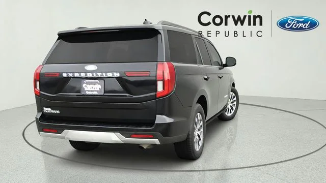 Certified Used 2025 Black Metallic Ford Platinum image 5