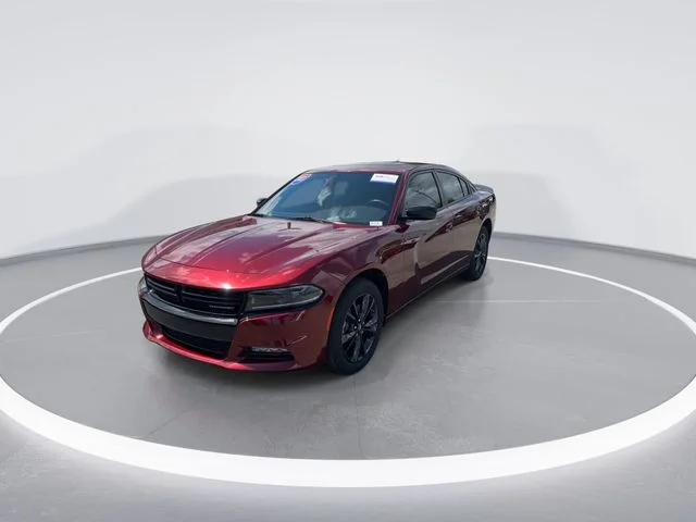 Used 2023 Red Dodge SXT image 2