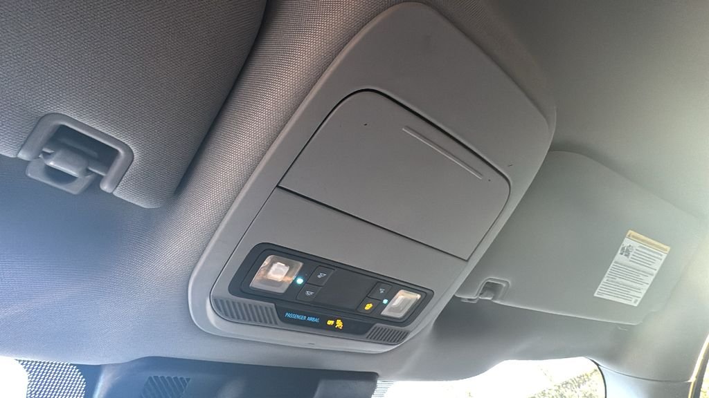 Used 2023 Oxford White Ford XLT image 26