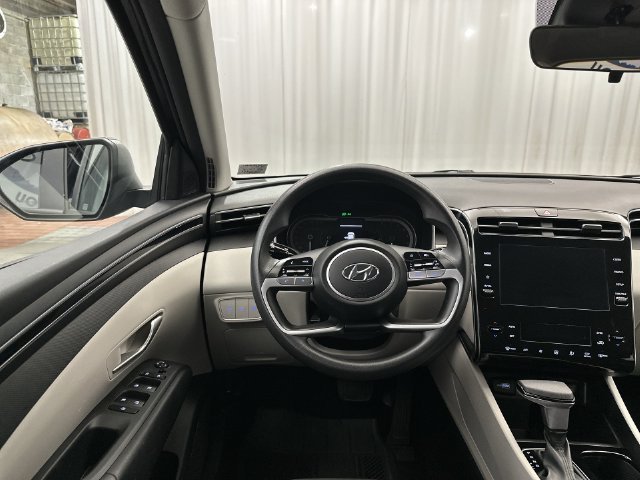Used 2024 Black Hyundai SEL image 16