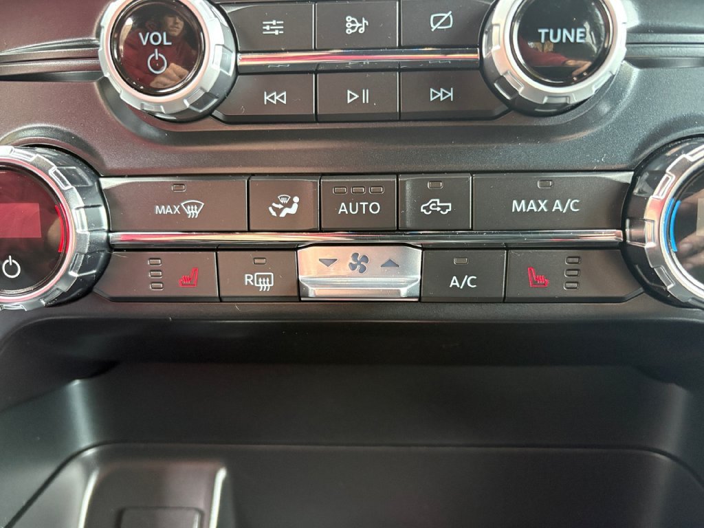 Used 2021 Gray Ford XLT image 20
