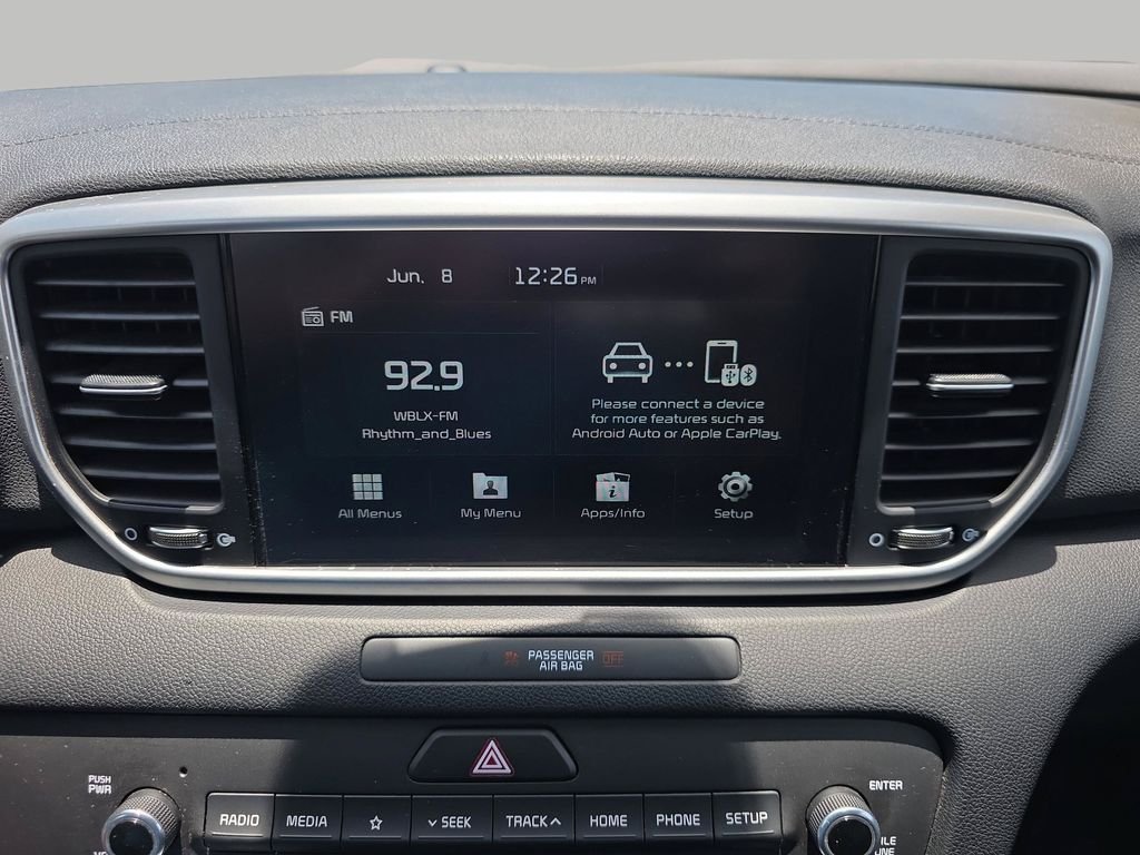Used 2022 Sparkling Silver Kia LX image 23