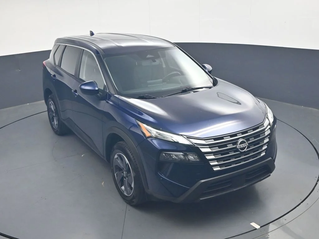 Used 2025 Blue Nissan SV image 31