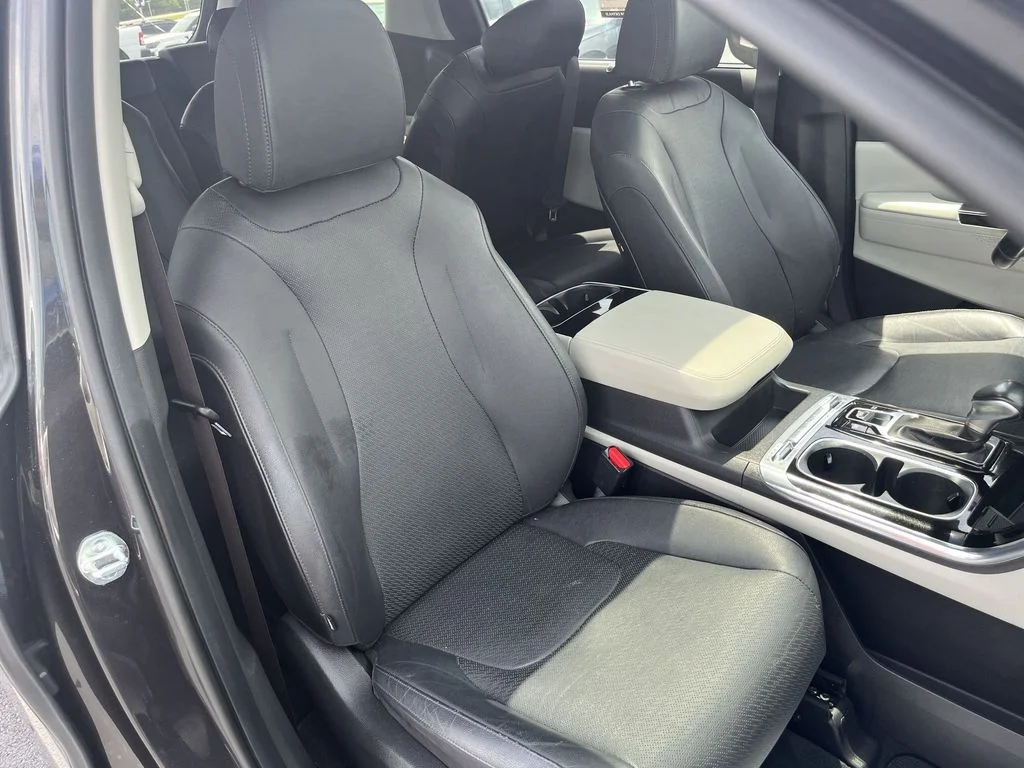 Used 2023 Gray Kia SX Prestige image 28