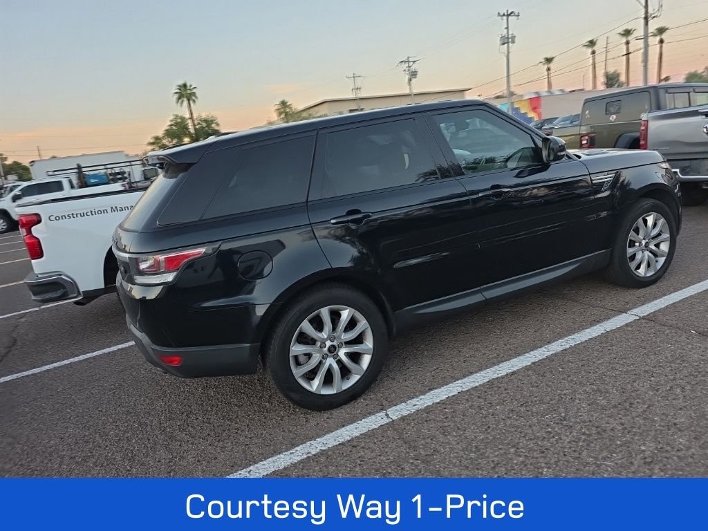 Used 2014 White Land Rover 3.0L V6 Supercharged HSE image 6