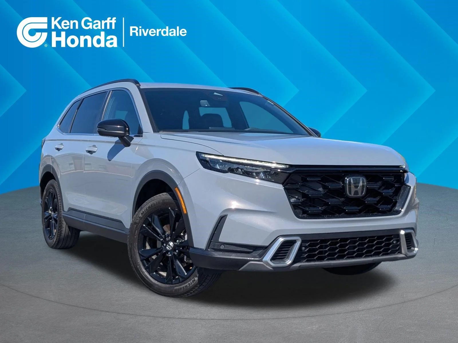 2024 Honda CR-V Hybrid Sport Touring AWD's photo