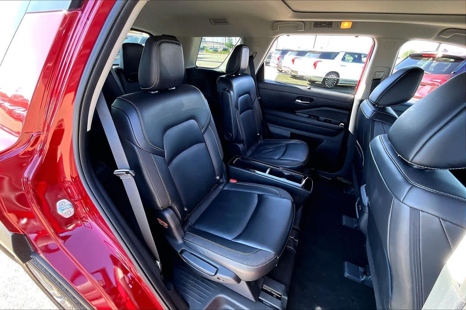 Used 2024 Scarlet Ember Nissan SL image 20