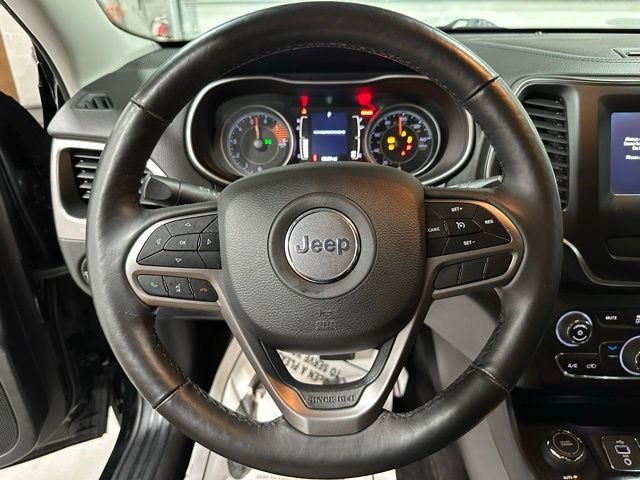 2019 Jeep Cherokee Latitude Plus - Photo 19