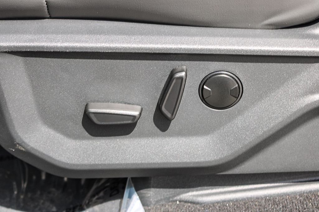 Used 2025 Black Metallic Ford Active image 22
