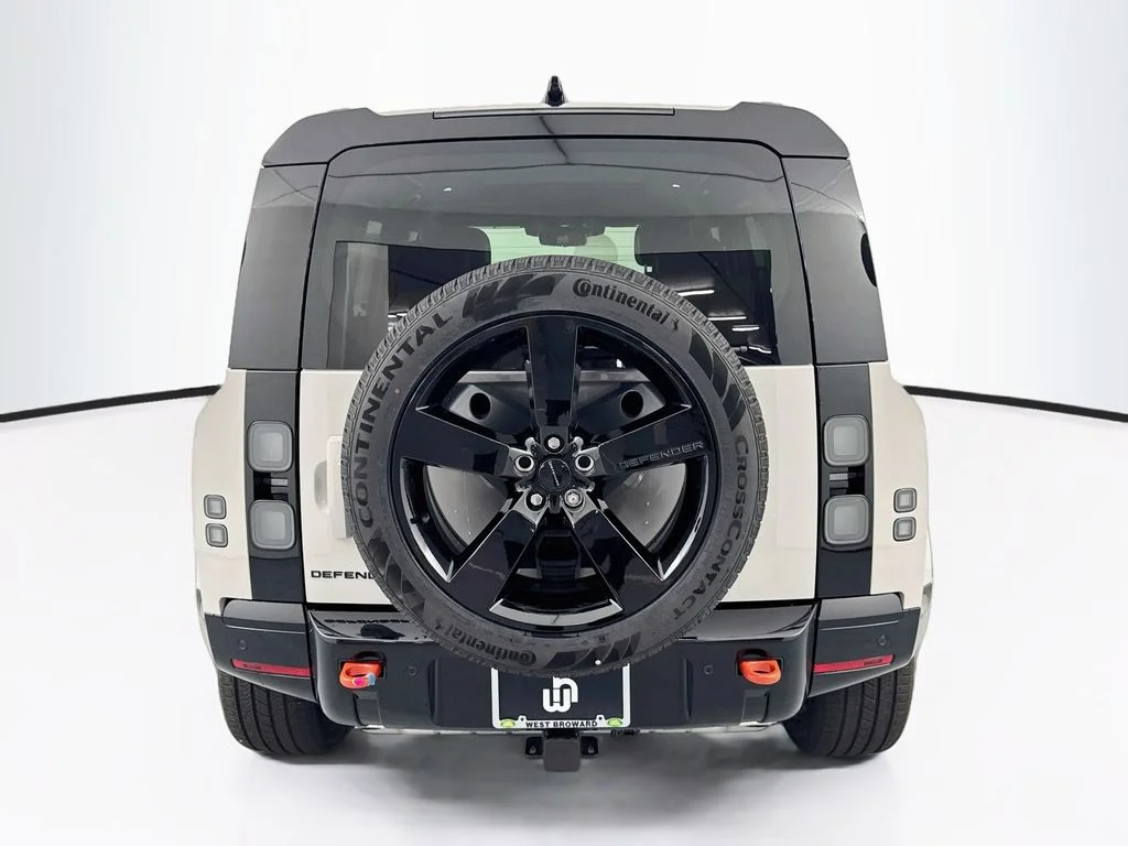 New 2026 Borasco Grey Land Rover X image 6