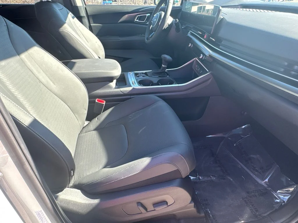 2026 Kia Carnival SX Prestige - Photo 13