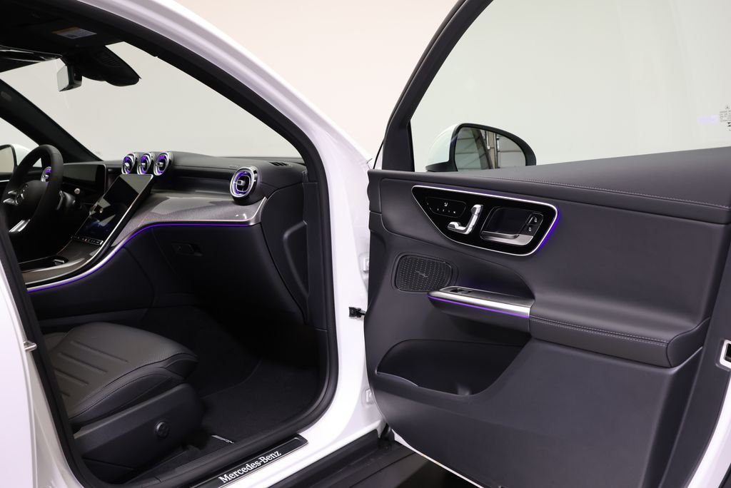 New 2026 Polar White Mercedes-Benz GLC 300 Coupe image 45