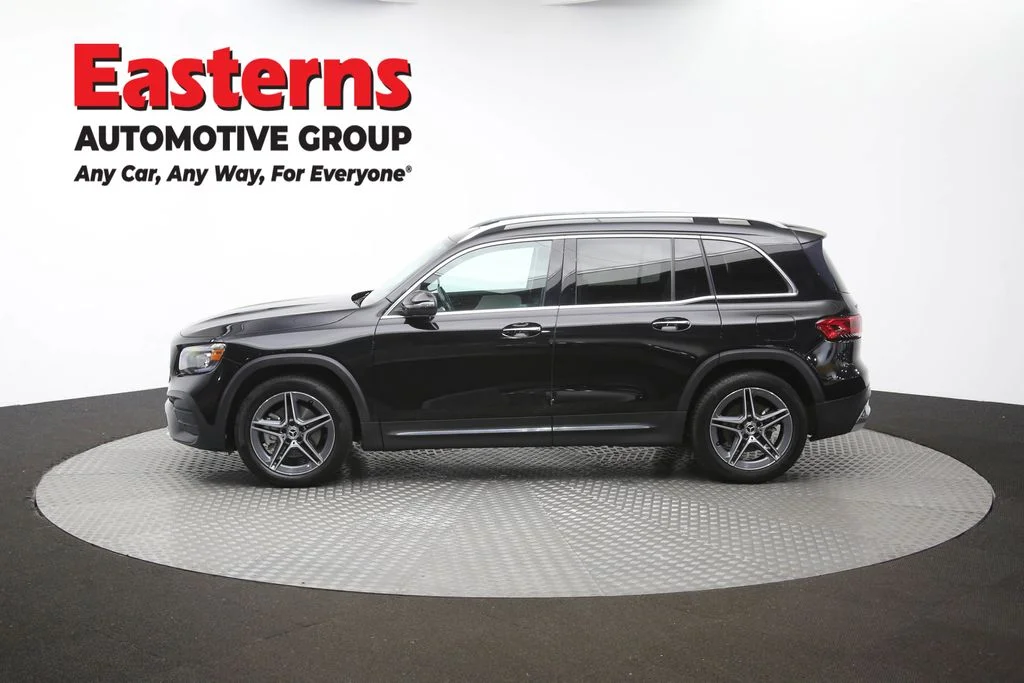 Used 2022 Black Mercedes-Benz GLB 250 image 59