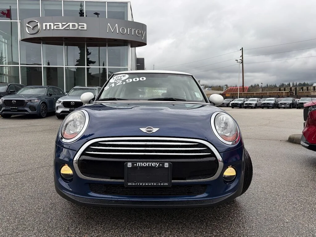 Used 2018  MINI 3 Door Great price,Fun to drive,Financing availa image 2