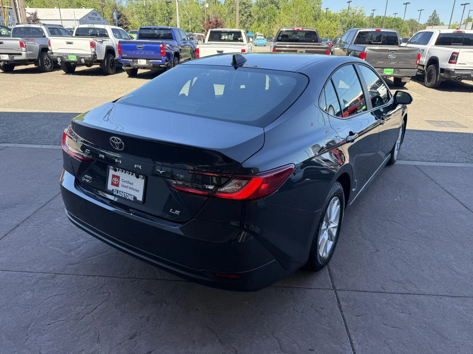 Used 2025 Underground Toyota LE image 6