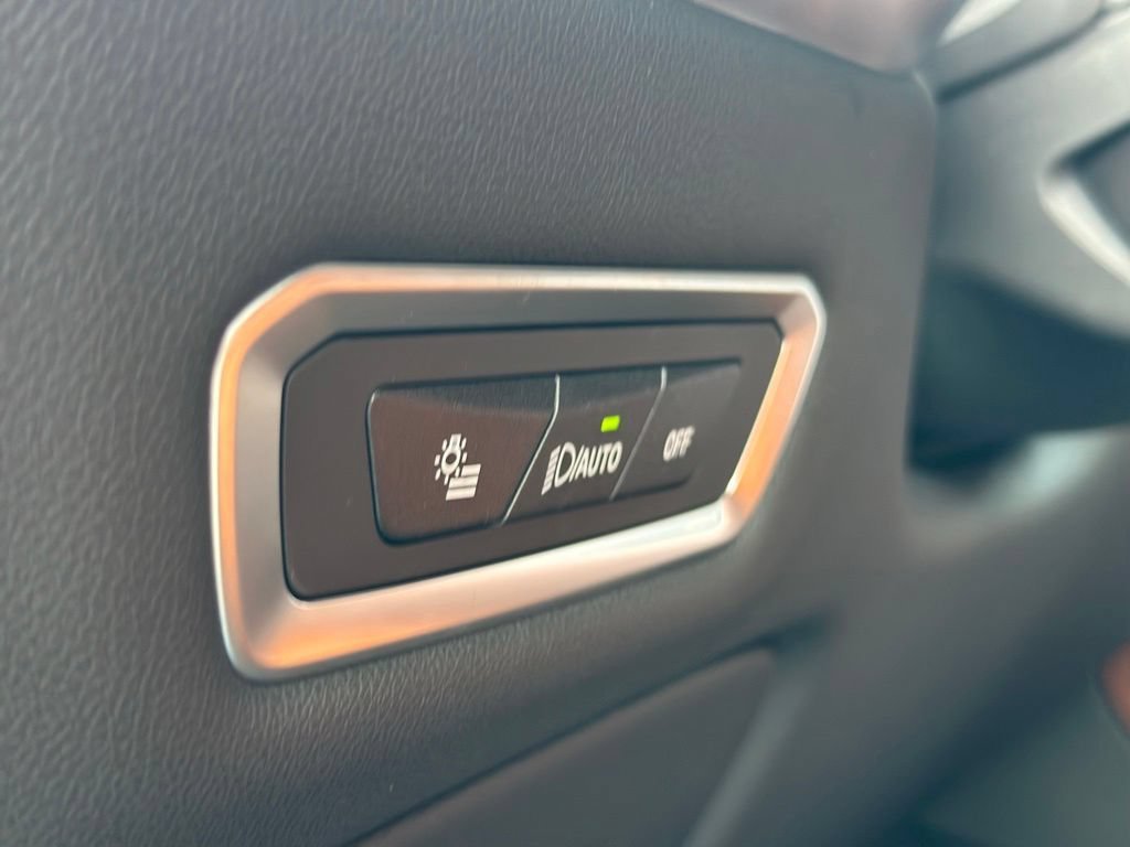 New 2027 Carbon Black Metallic BMW xDrive40i image 34