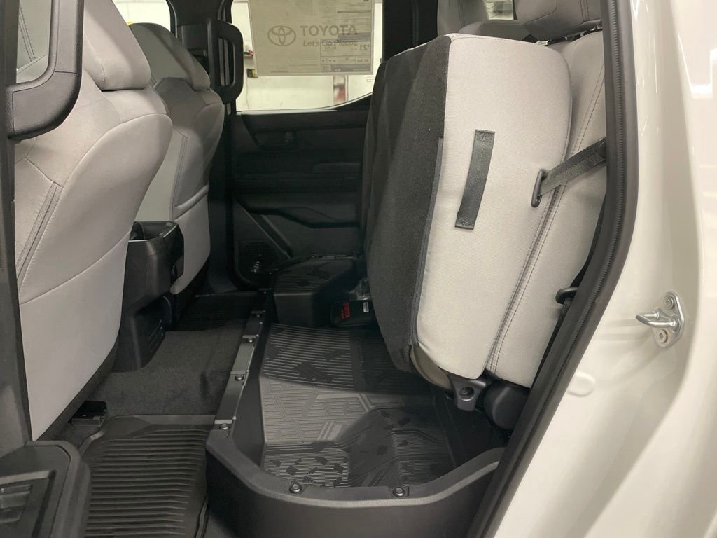 2026 Toyota Tacoma SR5 - Photo 23