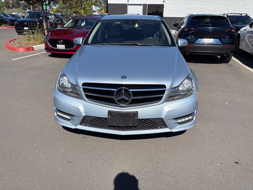 Used 2014  Mercedes-Benz C 350 image 2