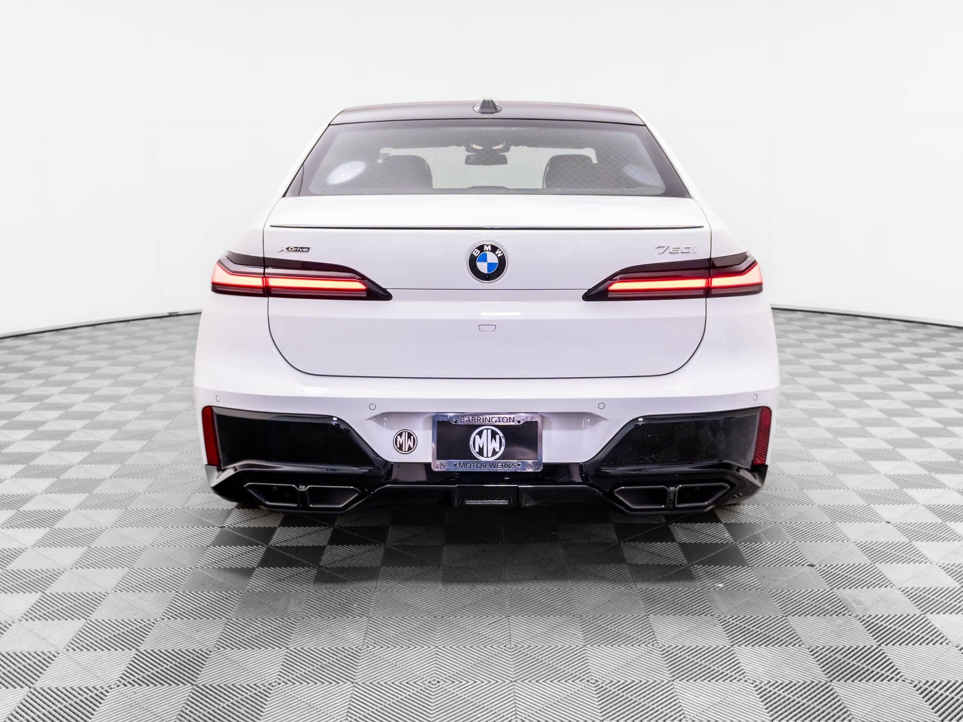 New 2026 Alpine White BMW 760i xDrive image 5
