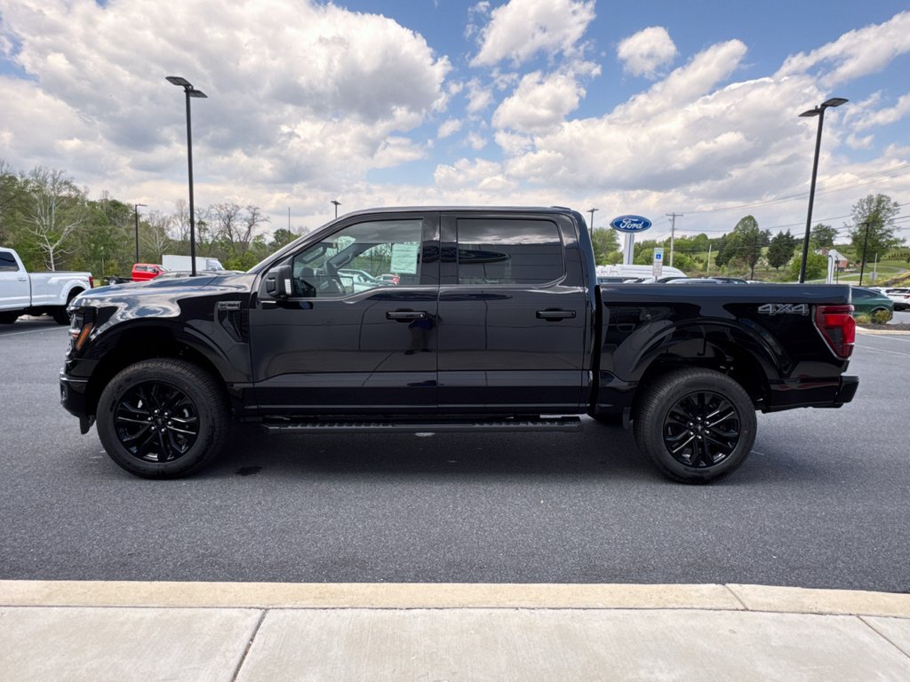 New 2026 Agate Black Metallic Ford XLT image 11