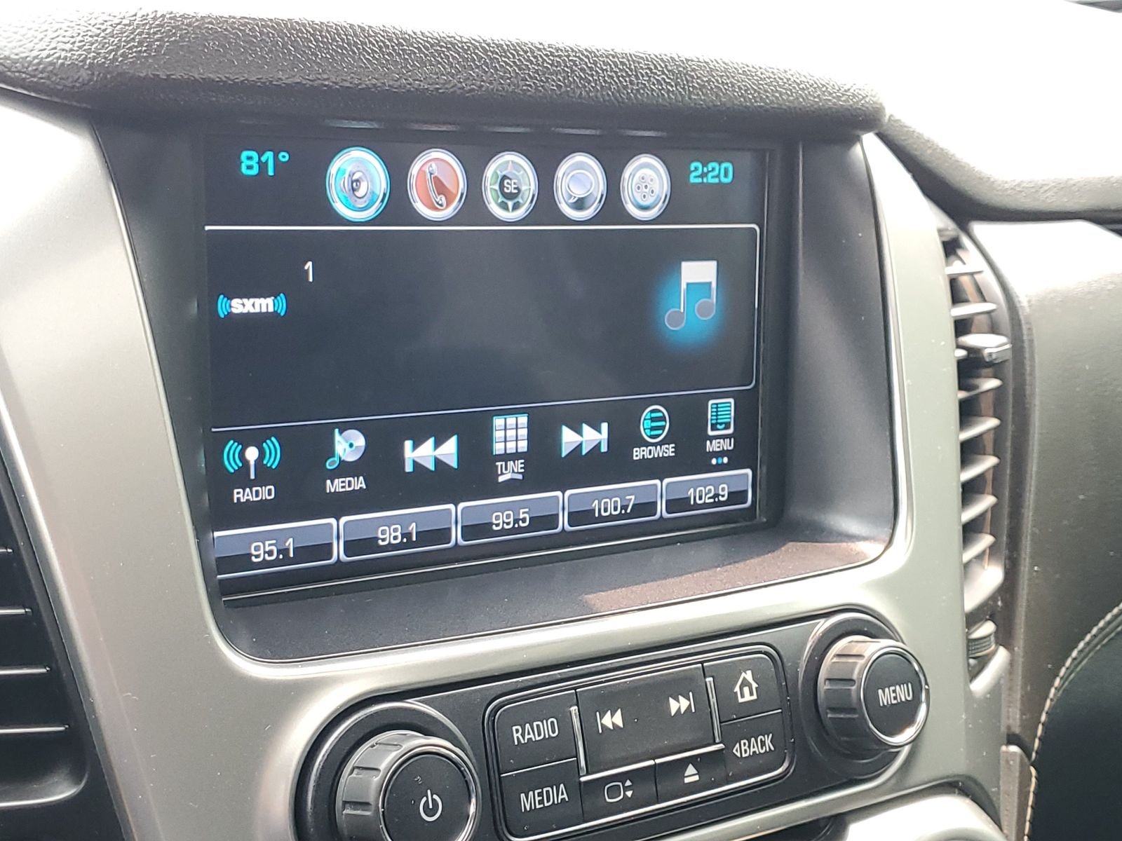 Used 2020 Silver Chevrolet Premier image 24