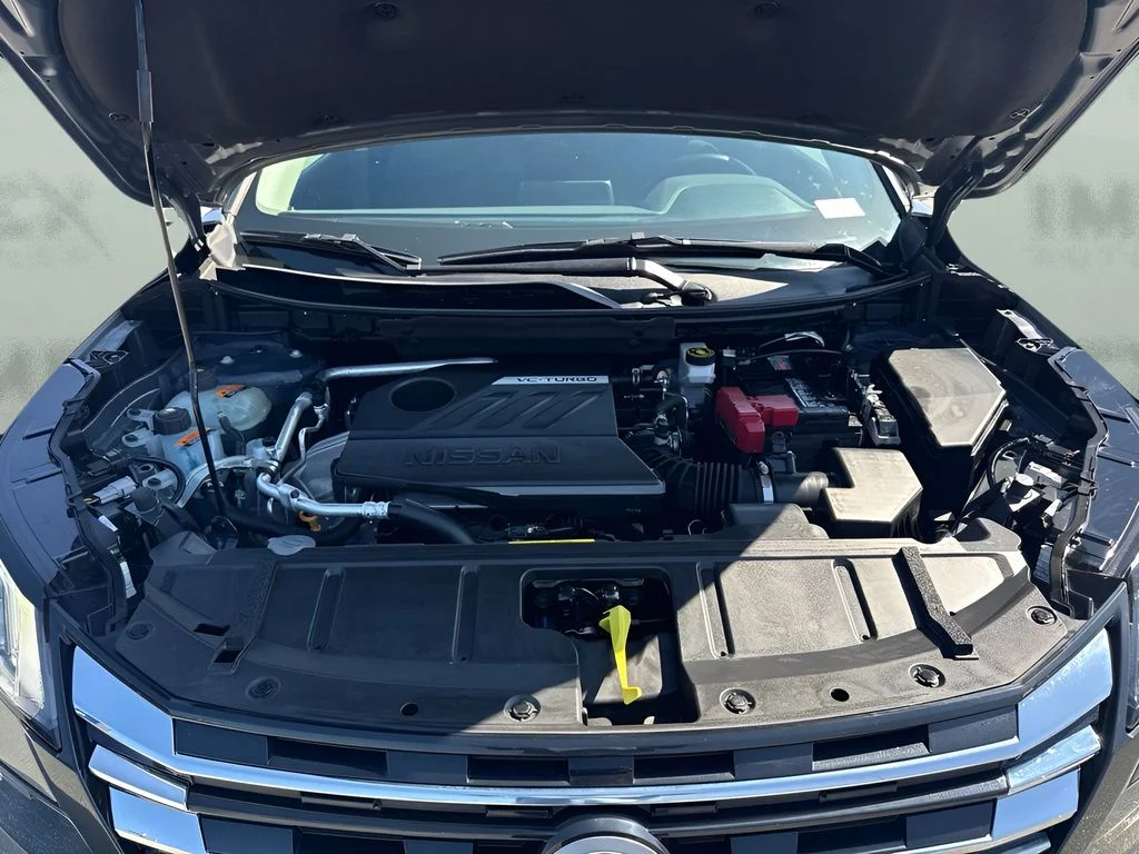 Used 2025 Gray Nissan SV image 24