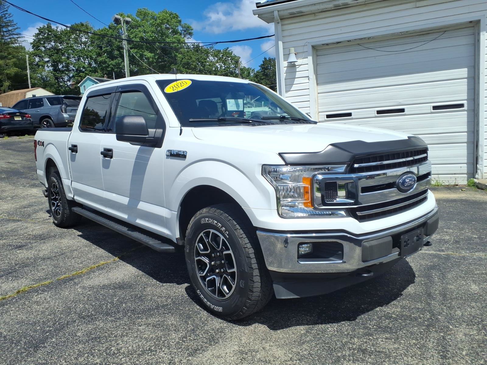 Used 2020 Oxford White Ford XLT image 1