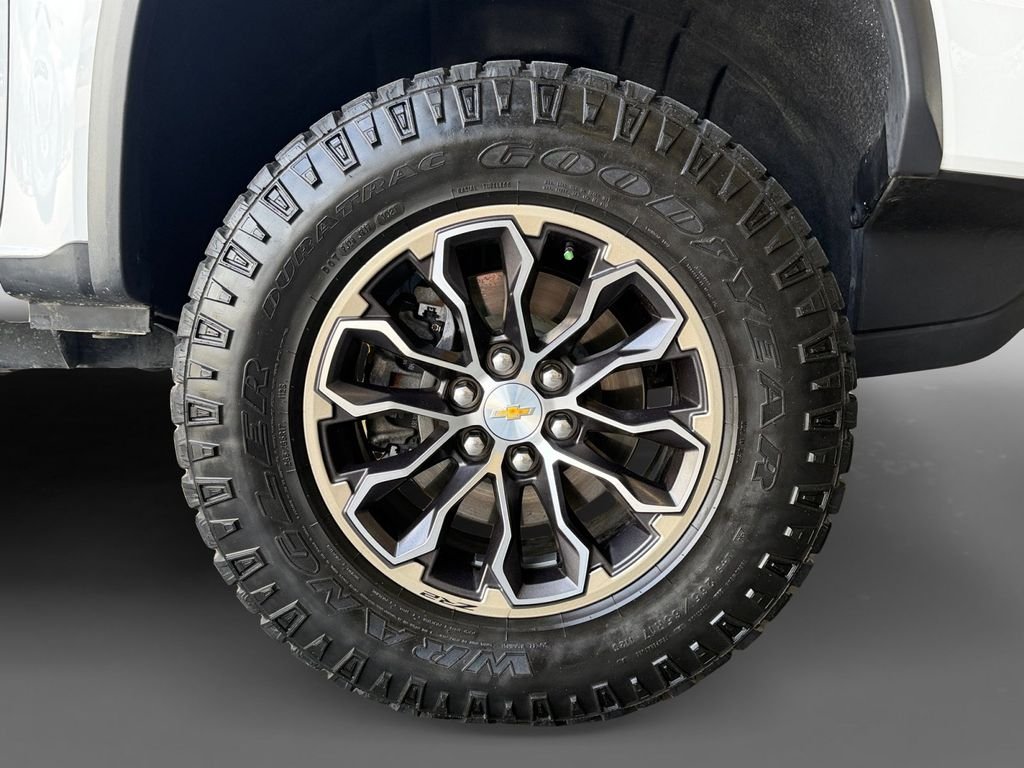 Used 2021 White Chevrolet ZR2 image 14