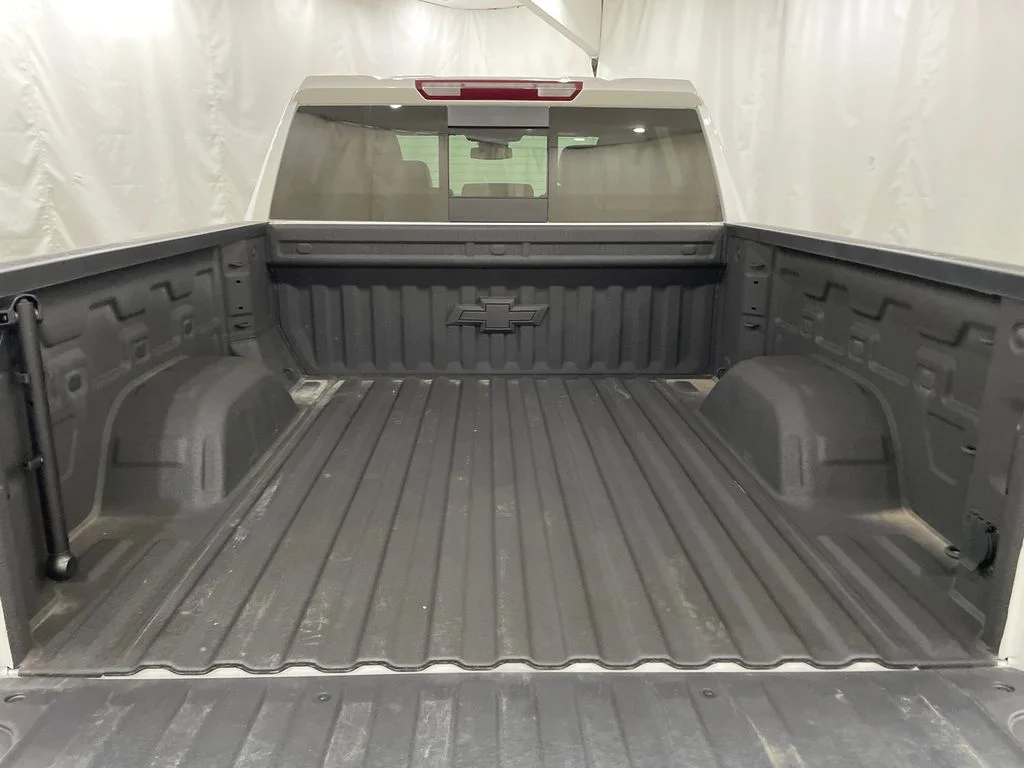 Used 2024 Iridescent Pearl Tricoat Chevrolet LTZ image 7