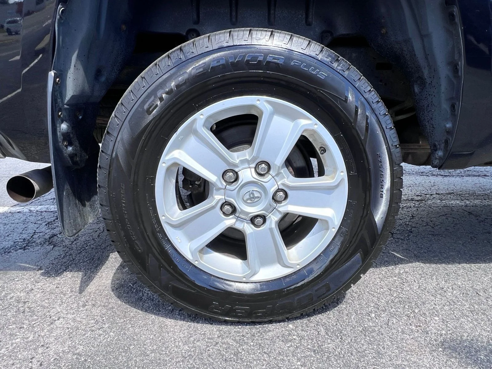 Used 2017 Black Toyota SR5 image 21