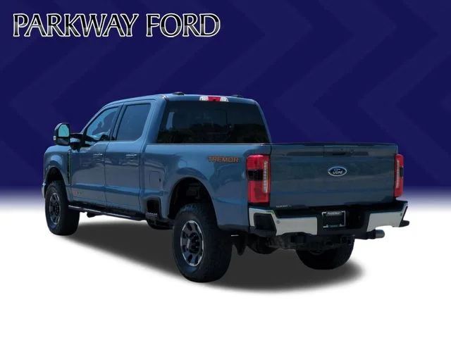 Used 2023 Gray Ford Lariat image 3