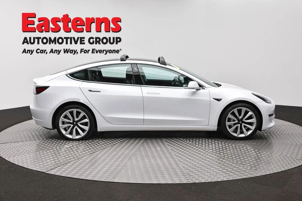 Used 2018 White Tesla Long Range image 4