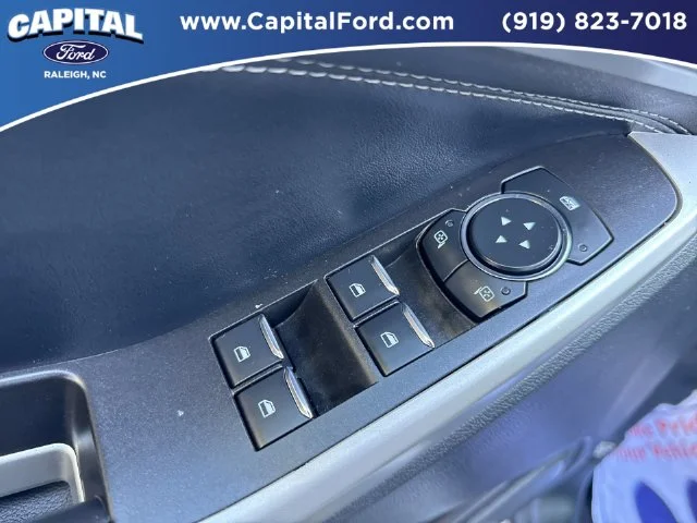Used 2020 White Ford XLT image 21