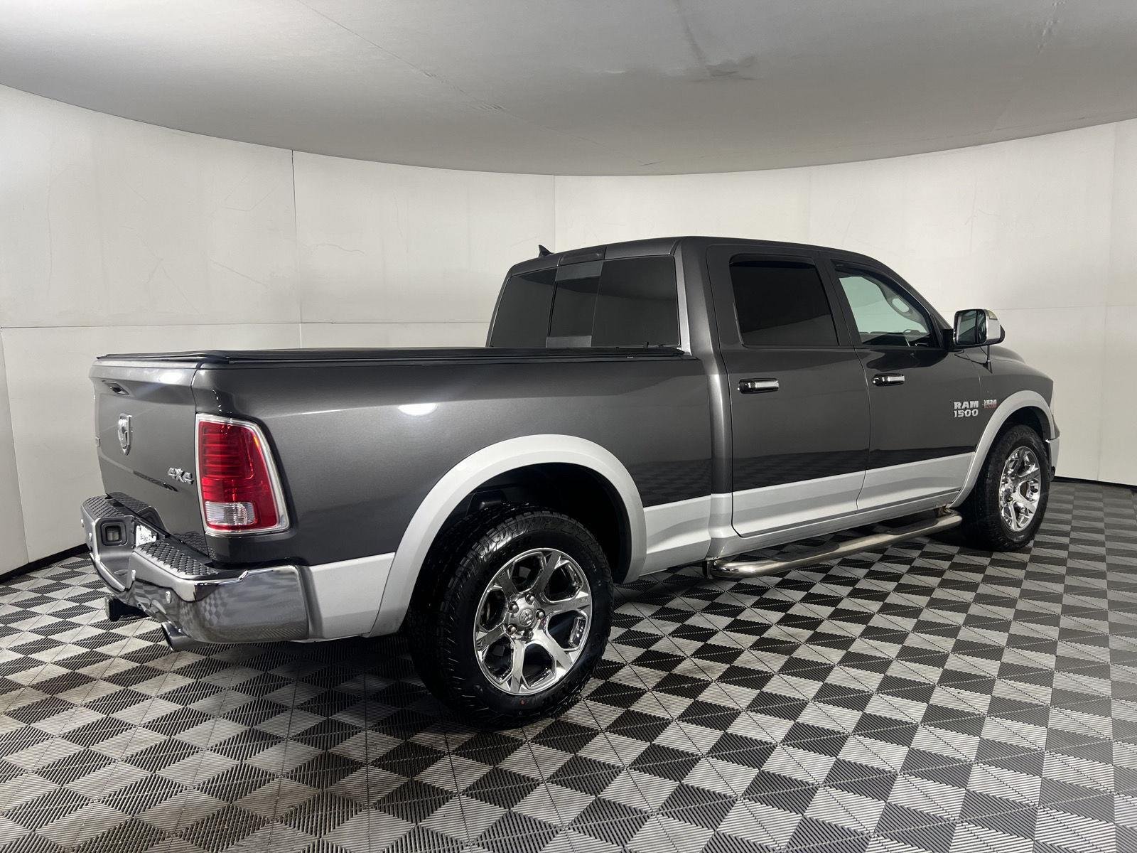 Used 2018  RAM Laramie image 7