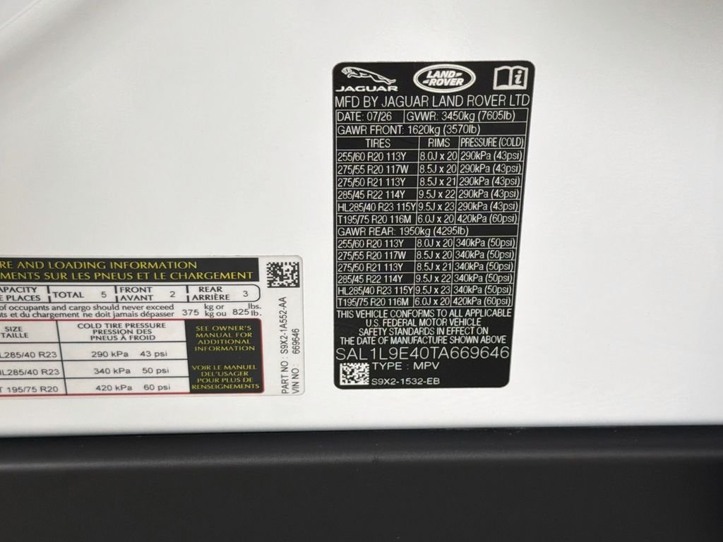 New 2026 Fuji White Land Rover Dynamic SE image 34