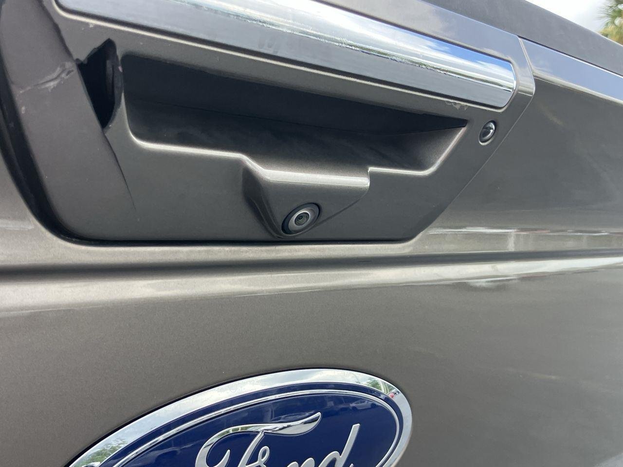 Used 2019 Gray (Stone Gray) Ford Lariat SuperCrew 4WD image 10