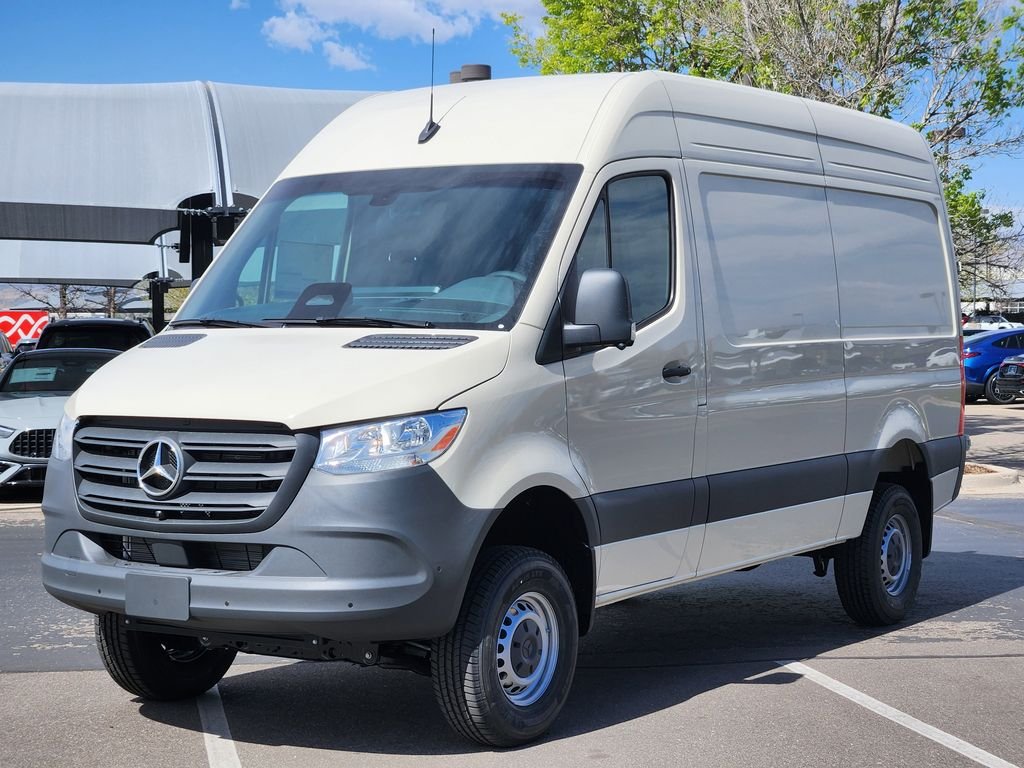 New 2026 Pebble Grey Mercedes-Benz CARGO image 4