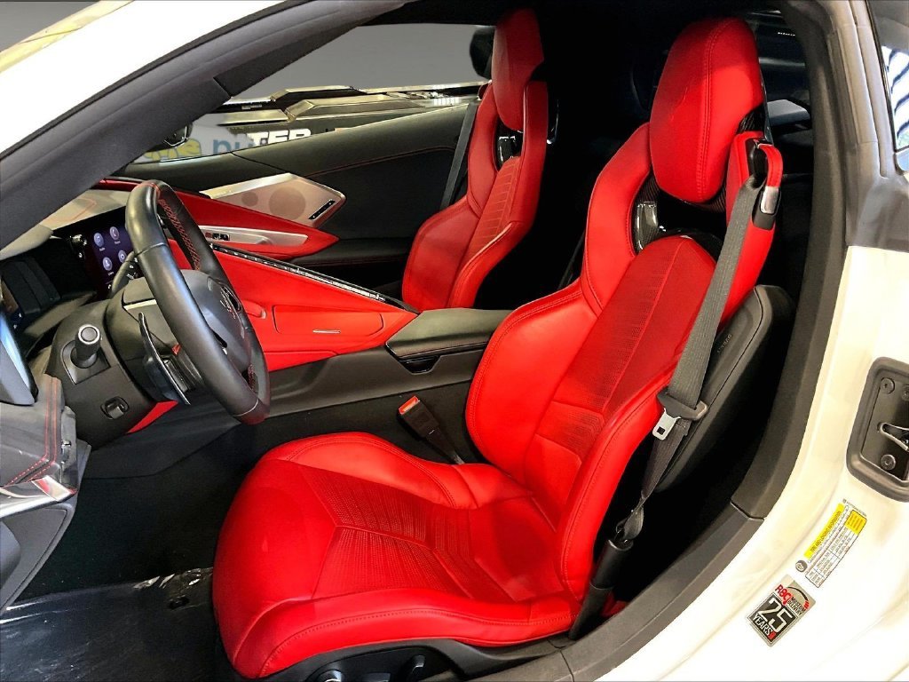 Used 2020 White Chevrolet Stingray image 10