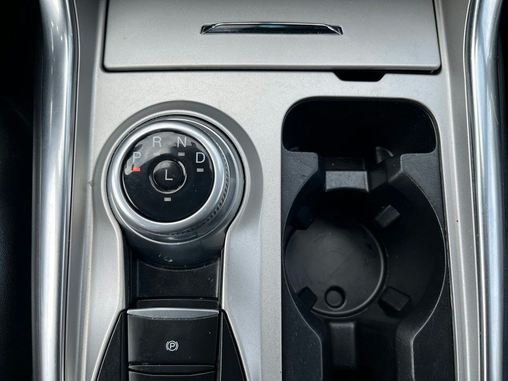 Used 2023 Gray Ford XLT image 15