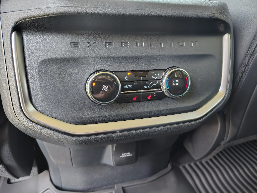 New 2027 Agate Black Metallic Ford MAX Platinum image 13