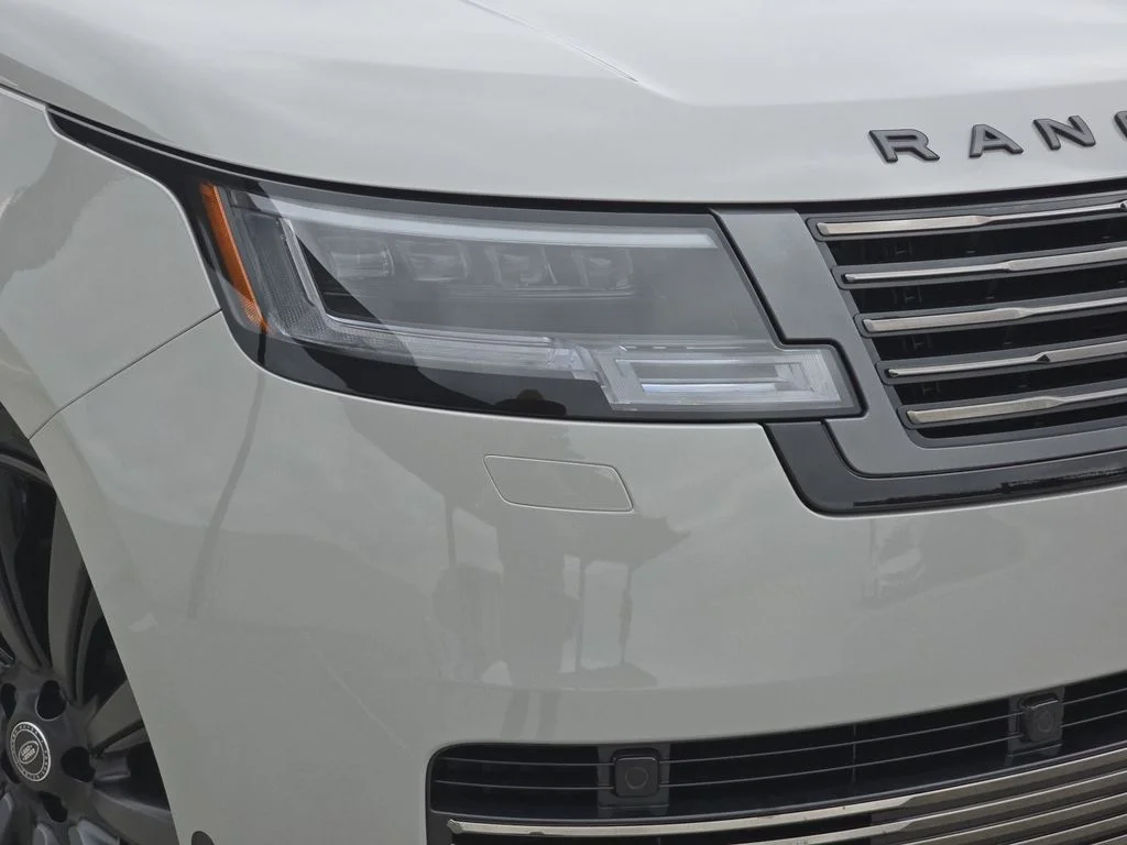 2025 Land Rover Range Rover SV - Photo 33