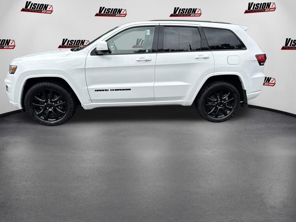 Used 2021 White Jeep Laredo X image 8