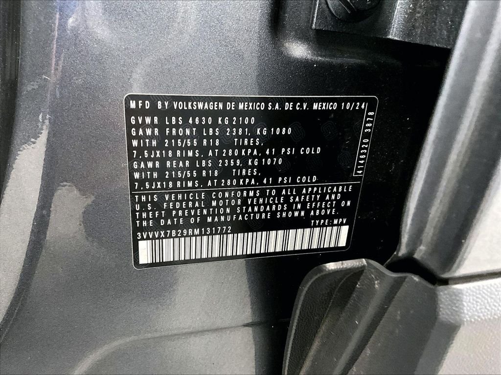 Used 2024 Gray Volkswagen 1.5T SE image 33