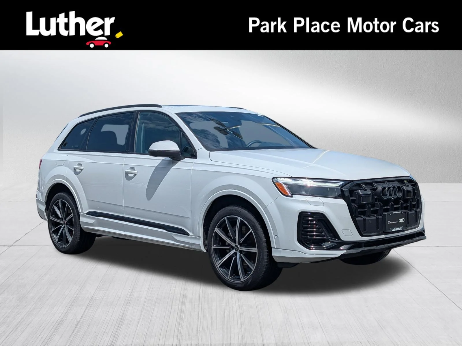 2025 Audi Q7 45 Premium Plus quattro Tiptronic's photo